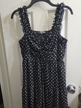 Polka Dot Midi Dress with Ruffle Straps - Black/White Size L